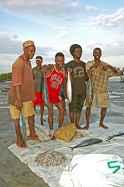 Fishermen, Tanga, Tanzania. Image courtesy Prof. Charles Griffiths.